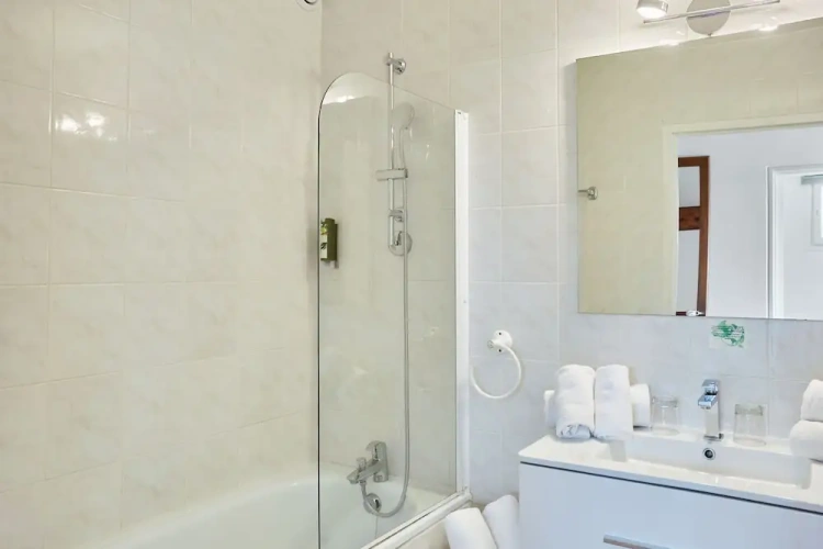 Quadruple Suite