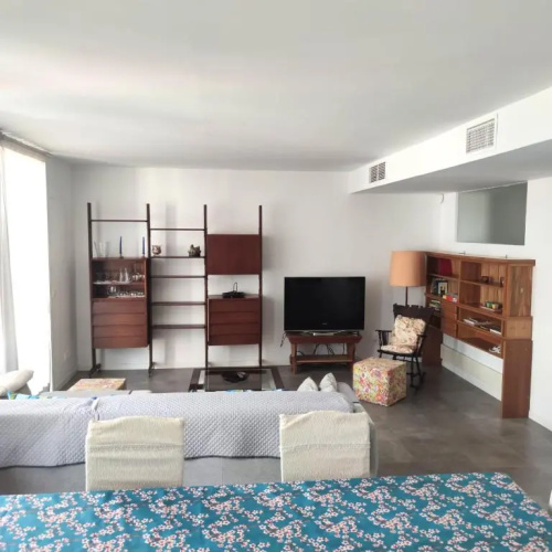 Apartment close to the beach with free parking