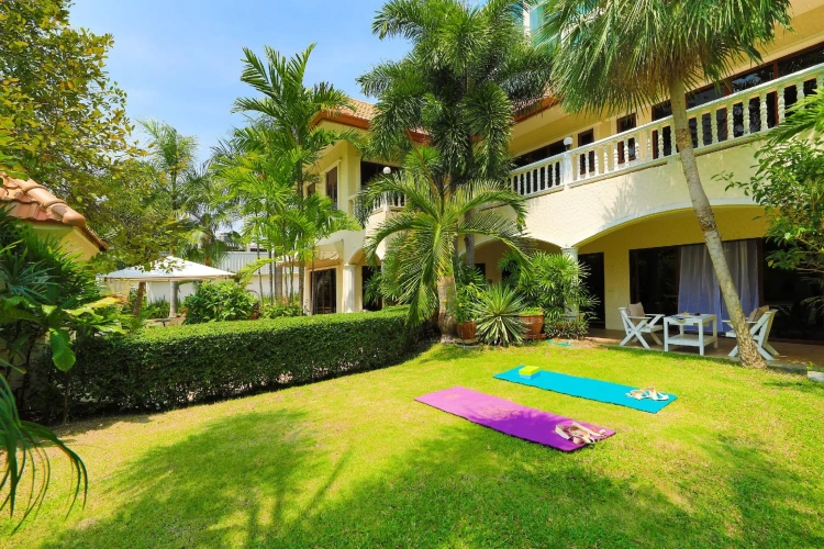 4 Bedrooms Superior Villa