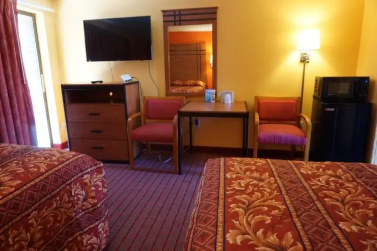 Econo Lodge Vineland/Rodeway Inn