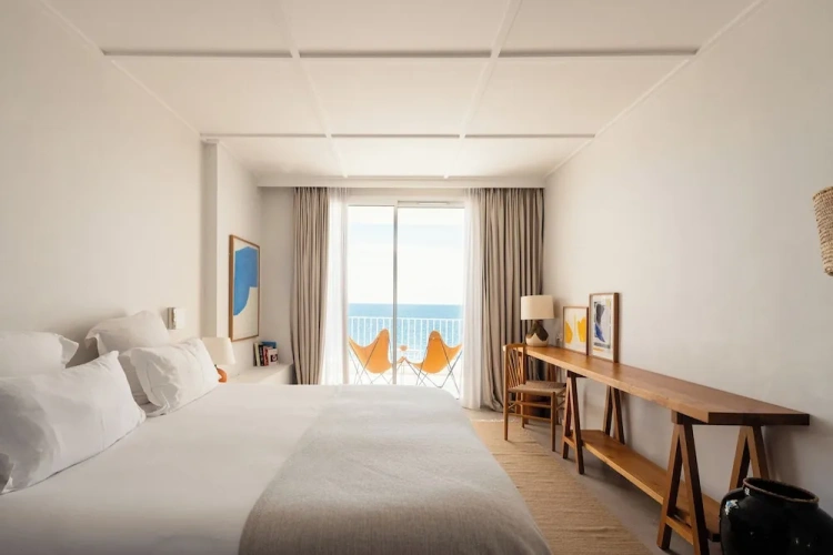 Deluxe room with balcony