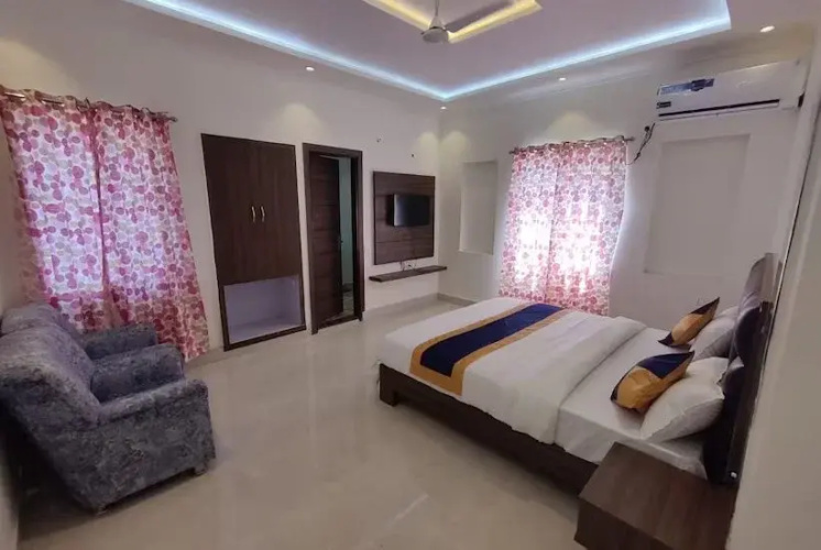 Bhawana Hotel