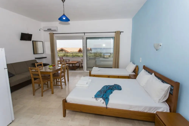 Narkissos Rooms