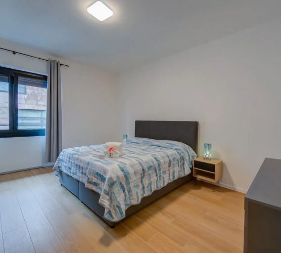Boutique Apartment 8