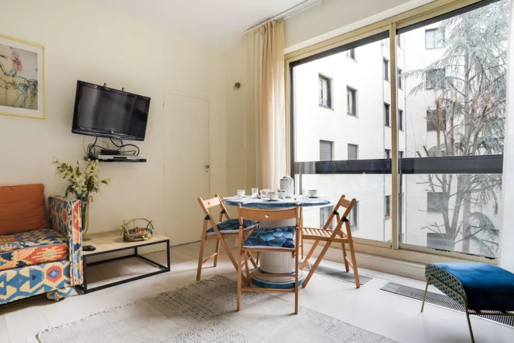 Foch - Champs Elysées,  60m2 Suites in Paris