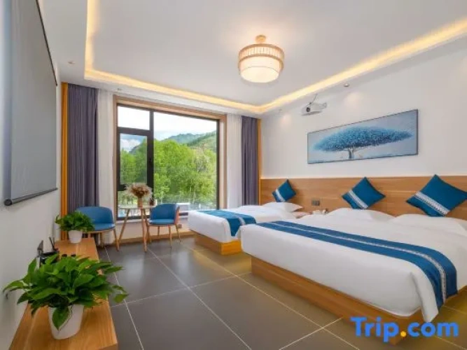 Standard Family room