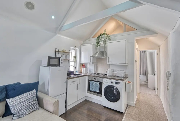 Host Stay Sail Loft