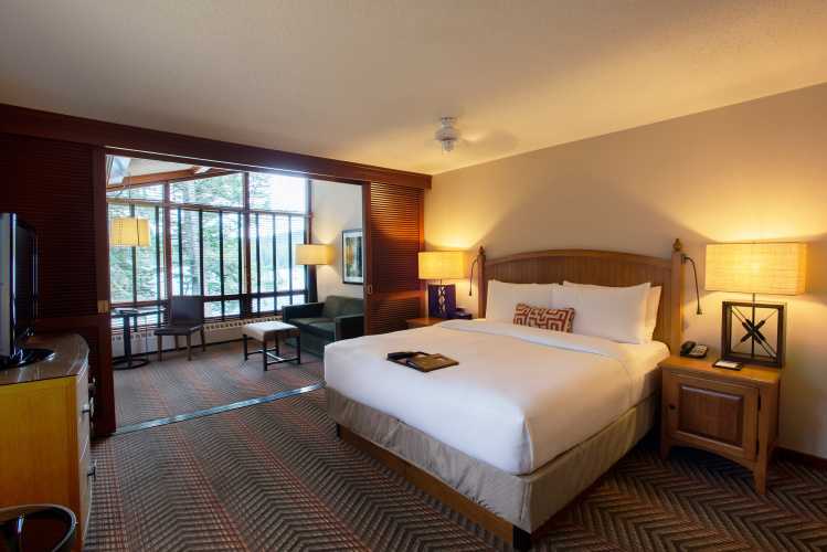 Fairmont Jasper Park Lodge photo 6