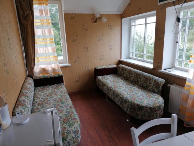 Apartment with garden view