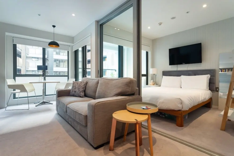 Apartment with balcony