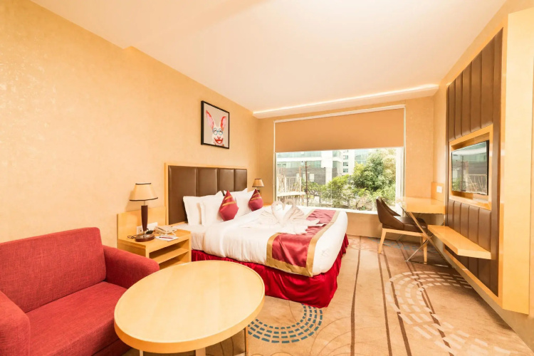Hotel D'corbiz