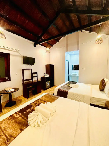 The Poplar Resort