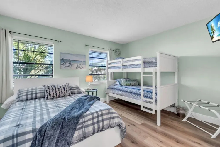 Bayview Beach Condo