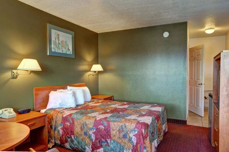 Rodeway Inn