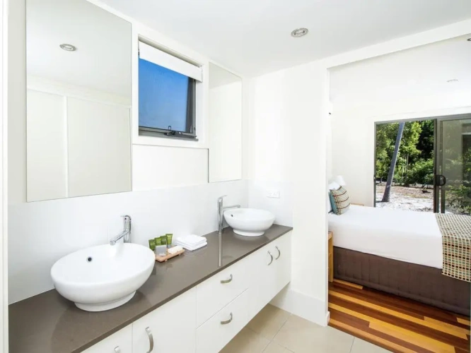 3 Bedrooms Cottage