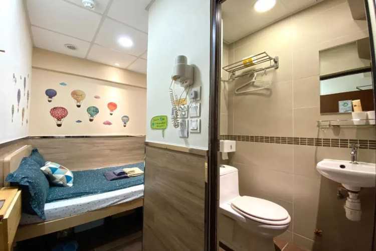 Paris Guesthouse