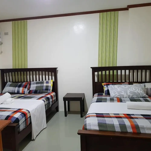 Deluxe Quadruple room