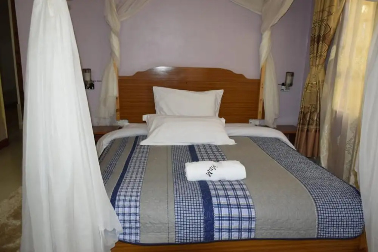 Yaris Guest House