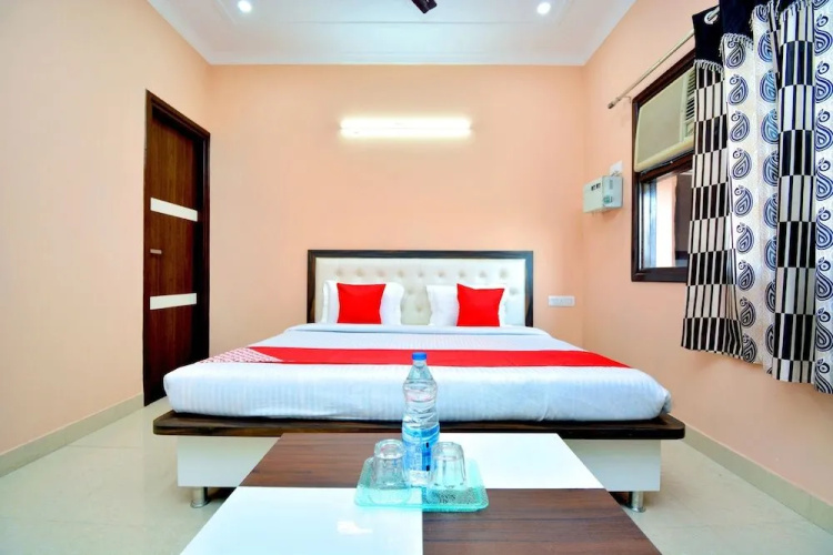 Oyo 40676 Rs Inn