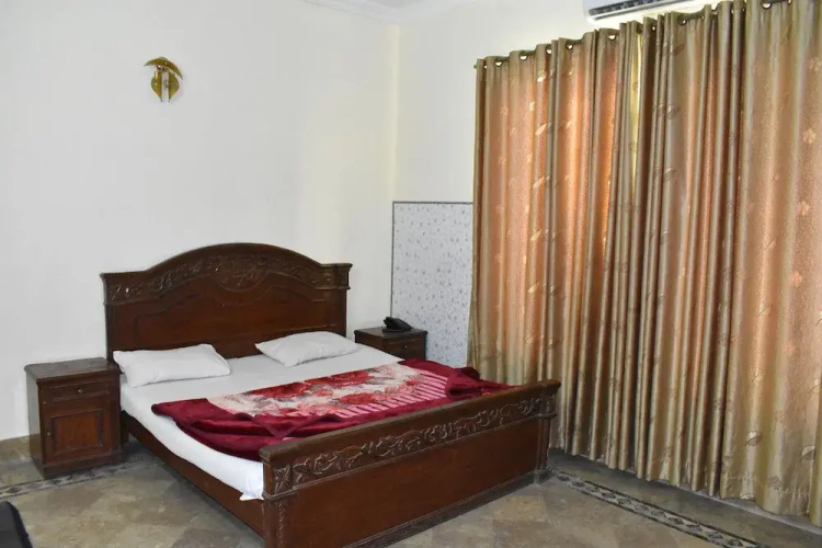 Bright Hotel