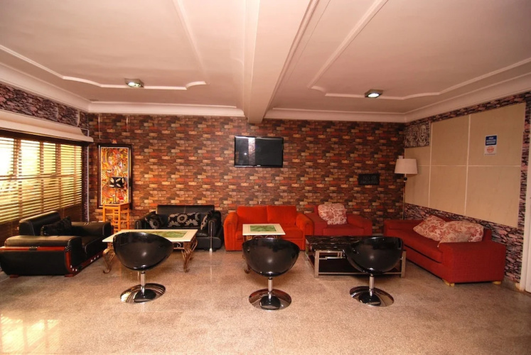 Lapour Hotels Ltd