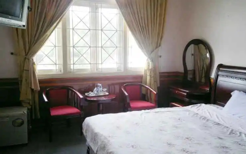 Huerailwayhotel