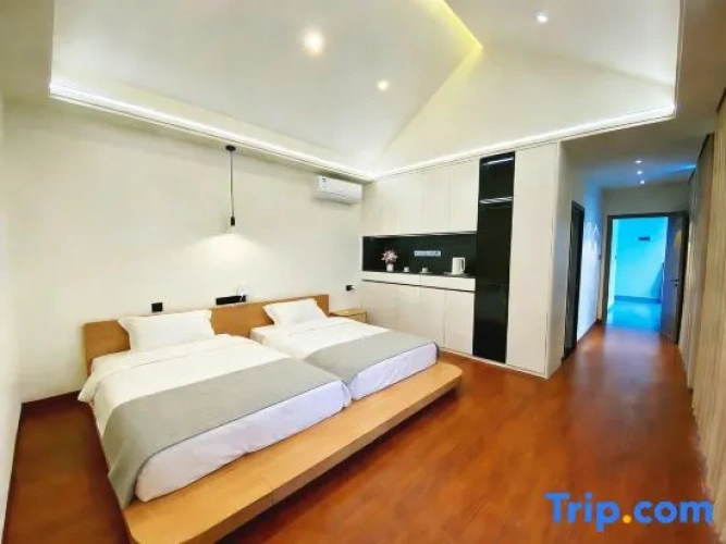 Bed in Dorm