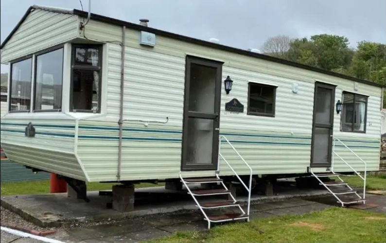 2 Bedrooms Cottage