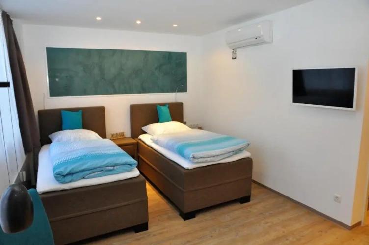 Comfort Twin Studio