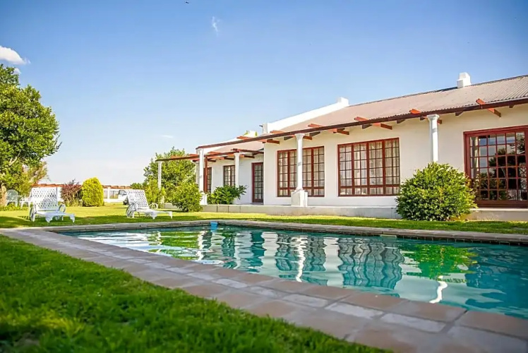 Rhino Creek Estate