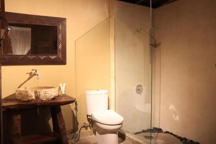 Mirah Guest House