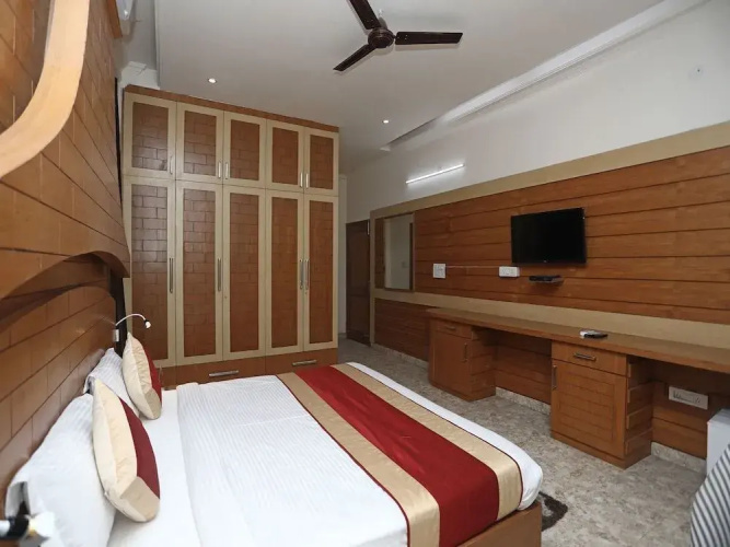 Encasa By OYO Rooms