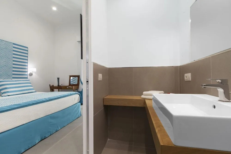 Blue Suite Sorrento Tasso Square