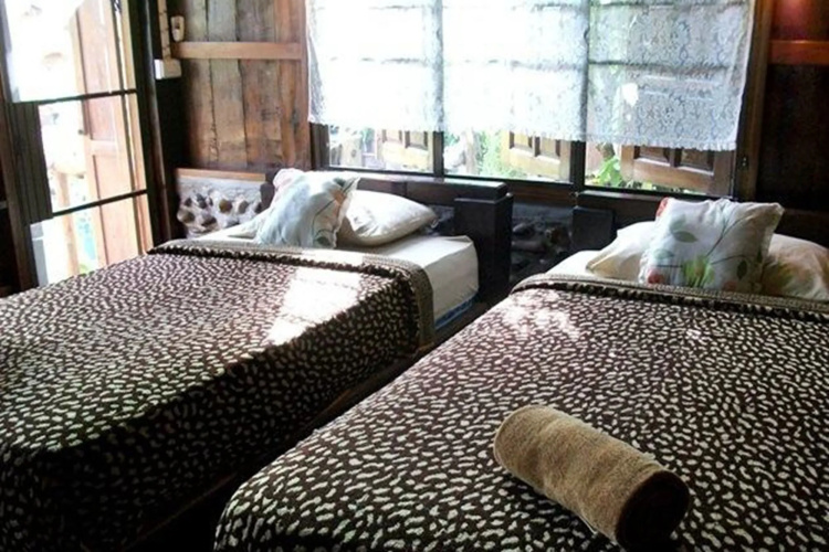 J&J Guesthouse
