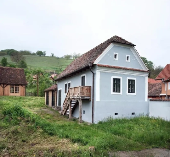 2 Bedrooms Villa