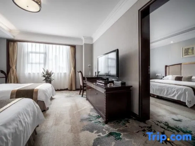 Triple Family Suite