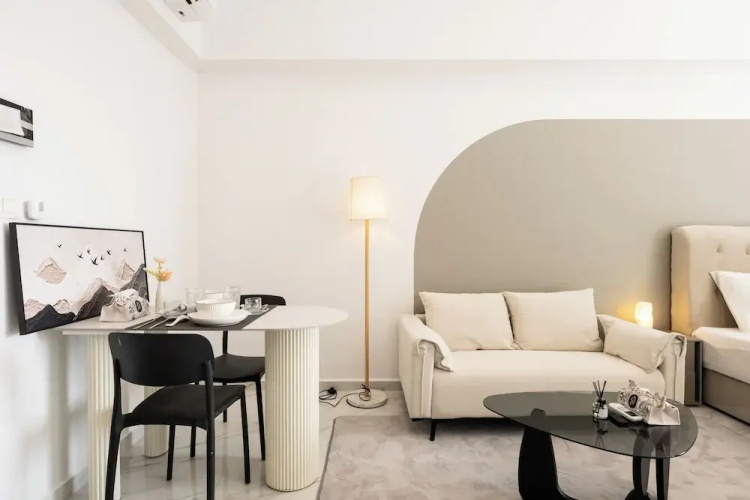 Royal Platinum Condo by Soben Homes