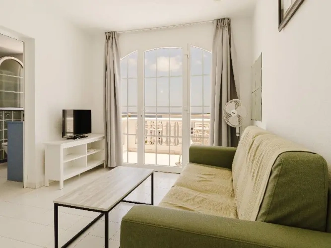 1 Bedroom Apartment with balcony