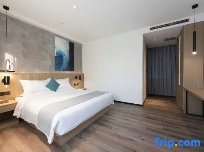 Standard Double room with view