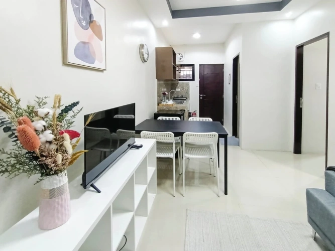 2 Bedrooms Apartment