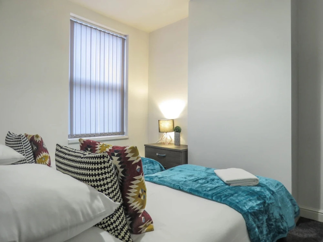 Tudors Esuites Birmingham House