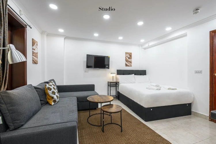 Superior Studio