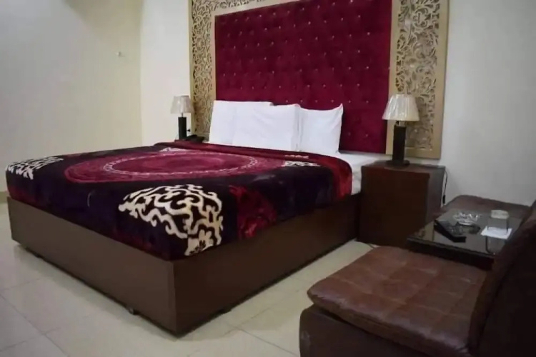 Short Times Couple Guest House