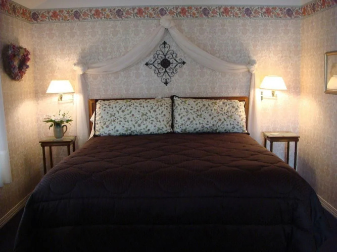 Romeo Inn