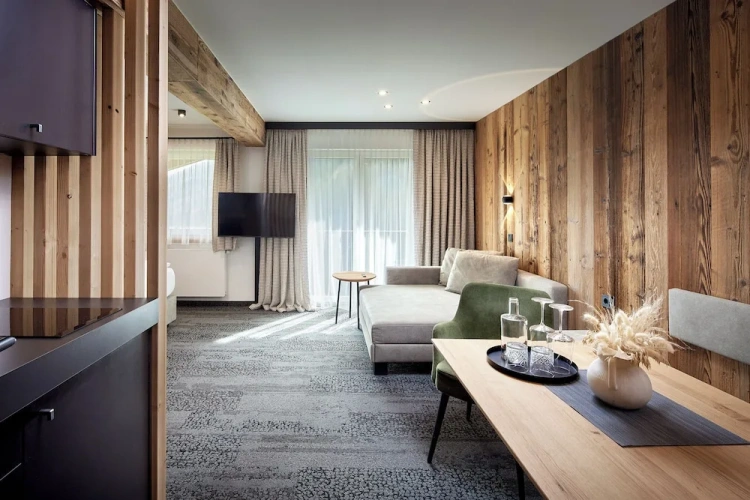 1 Bedroom Apartment with balcony