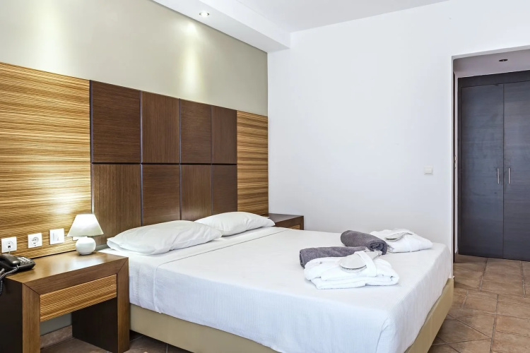 White Olive Premium Laganas - All Inclusive
