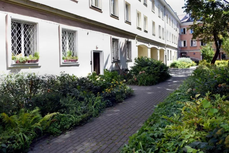 Old Town Studio Apartment
