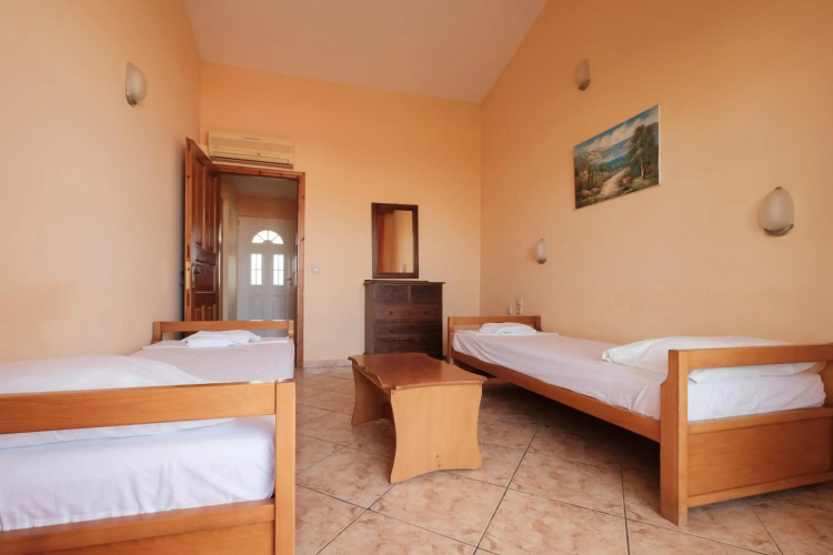 Luisa Hotel