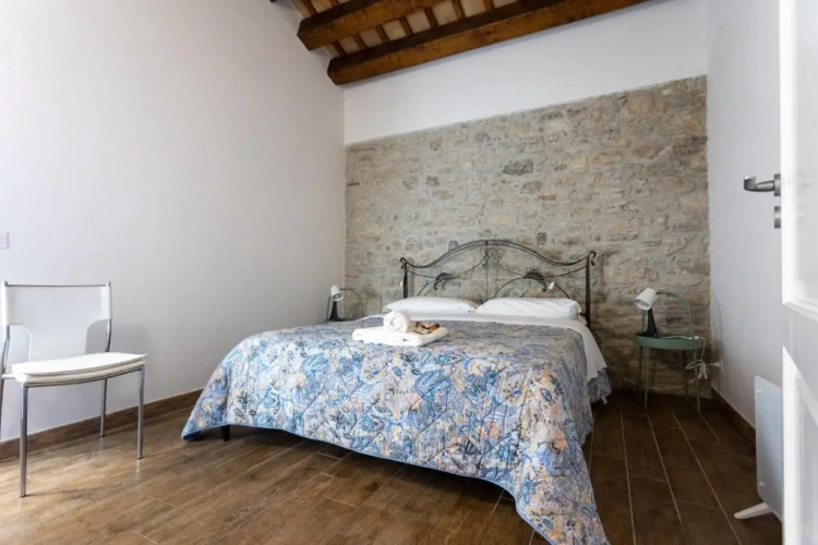 3 Bedrooms Apartment