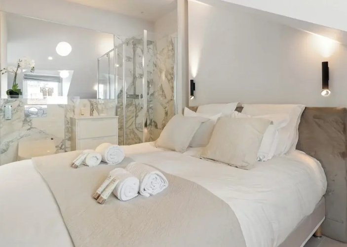 1537 Bourg Tibourg